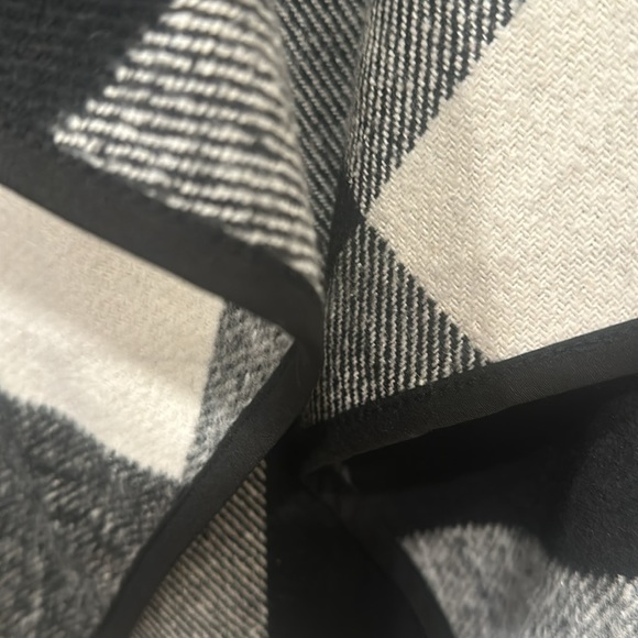 Plaid Vest - Picture 5 of 5